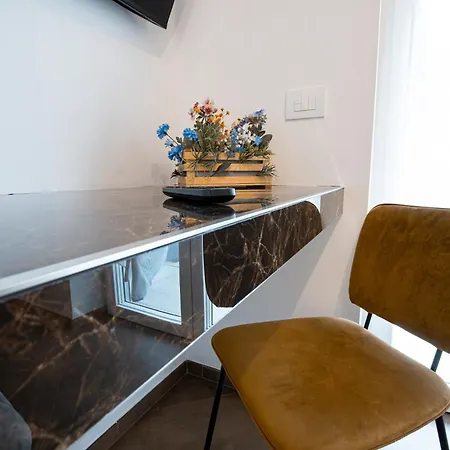 Frizzcafe Loft In Lägenhet *