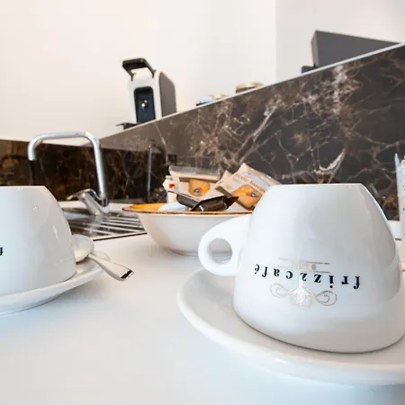 Frizzcafe Loft In Полиньяно-а-Маре